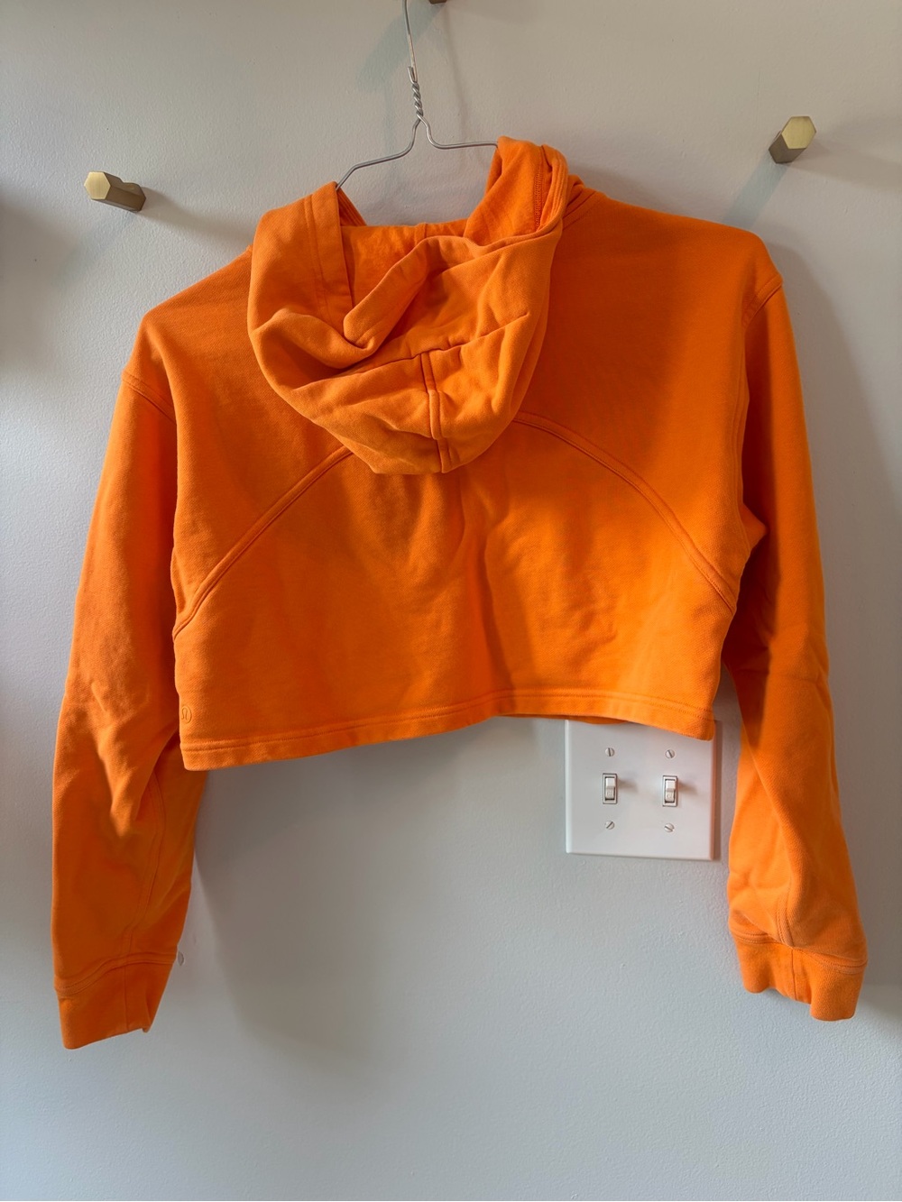 lululemon All Yours Cropped Hoodie - size 4 - Picture 4 of 6